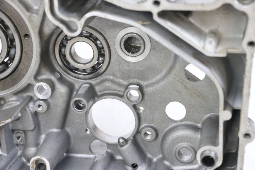 photo de Engine bottom case HYOSUNG GV AQUILA 125 (2000 - 2004)