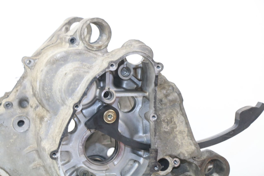photo de ENGINE CRANKCASE SUZUKI BURGMAN 650 (2002 - 2004)