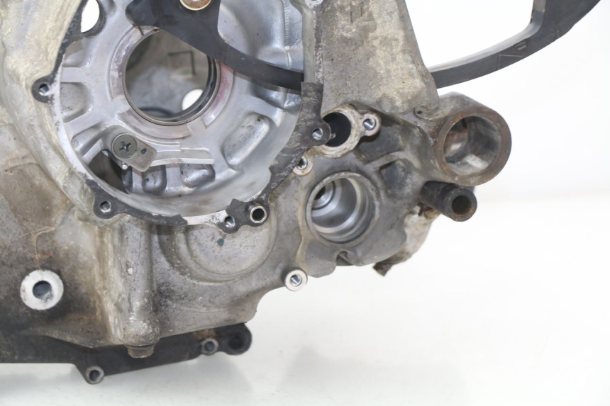 photo de ENGINE CRANKCASE SUZUKI BURGMAN 650 (2002 - 2004)