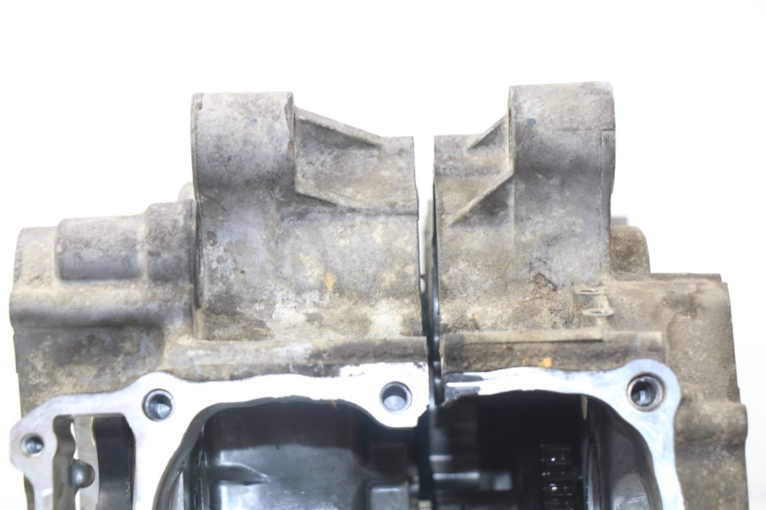 photo de ENGINE CRANKCASE SUZUKI BURGMAN 650 (2002 - 2004)