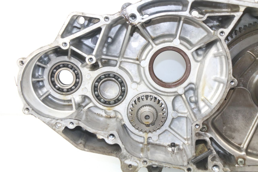 photo de ENGINE CRANKCASE SUZUKI BURGMAN 650 (2002 - 2004)
