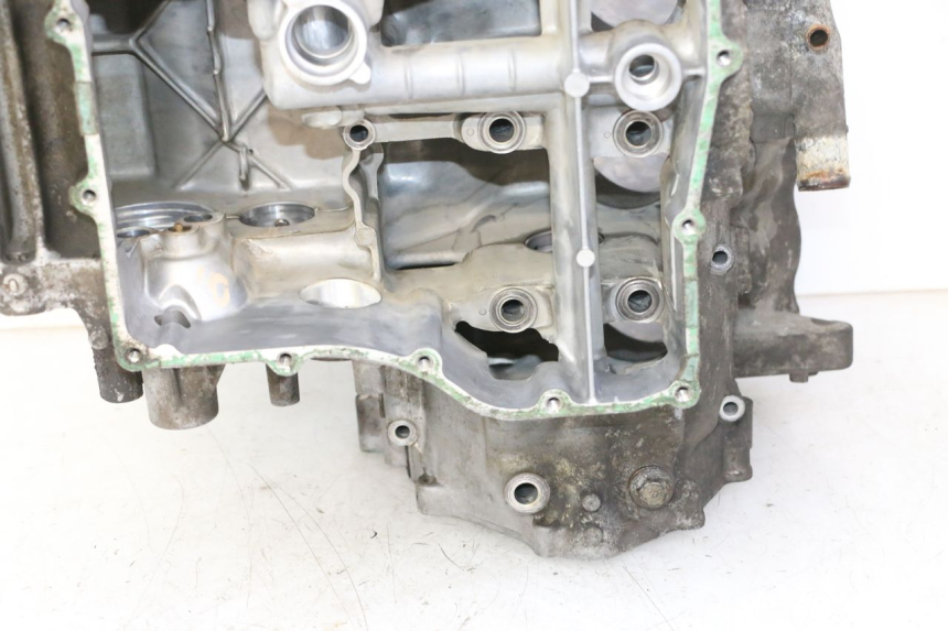 photo de ENGINE CRANKCASE HONDA CBR RR FIREBLADE 900 (1992 - 1994)