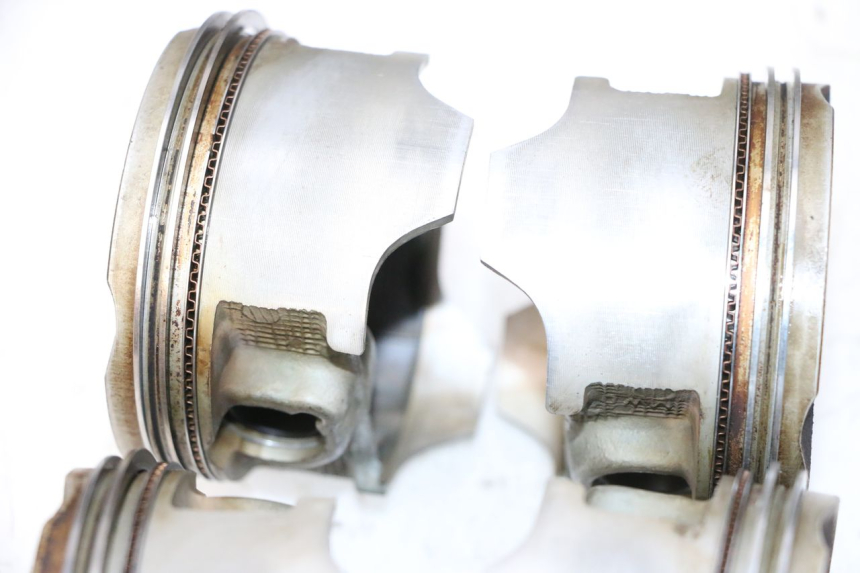 photo de ENGINE CRANKCASE HONDA CBR RR FIREBLADE 900 (1992 - 1994)