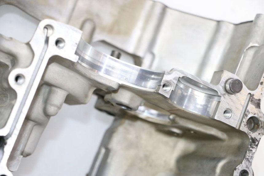 photo de ENGINE CRANKCASE HONDA CBR RR FIREBLADE 900 (1992 - 1994)