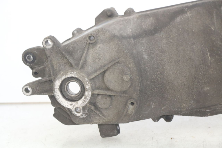 photo de ENGINE LOWER CASING PEUGEOT CITYSTAR 125 (2011 - 2017)