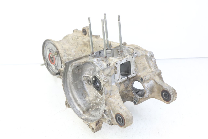 photo de ENGINE LOWER CASING SUZUKI CP 80 (1985 - 1996)