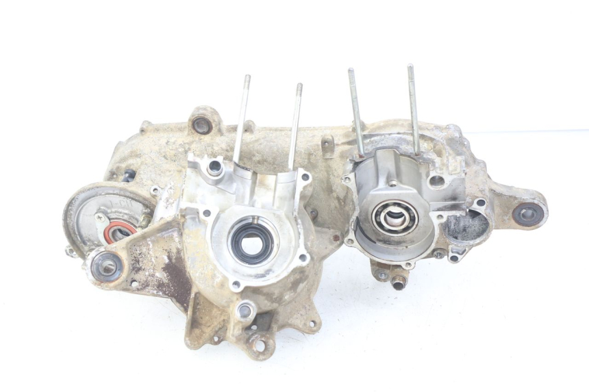 photo de ENGINE LOWER CASING SUZUKI CP 80 (1985 - 1996)