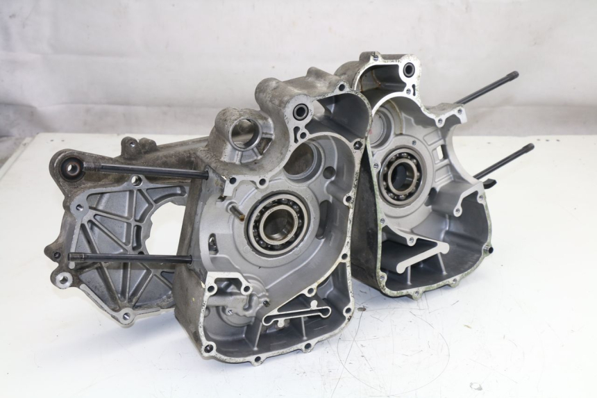 photo de ENGINE CRANKCASE DAELIM S3 125 (2010 - 2017)