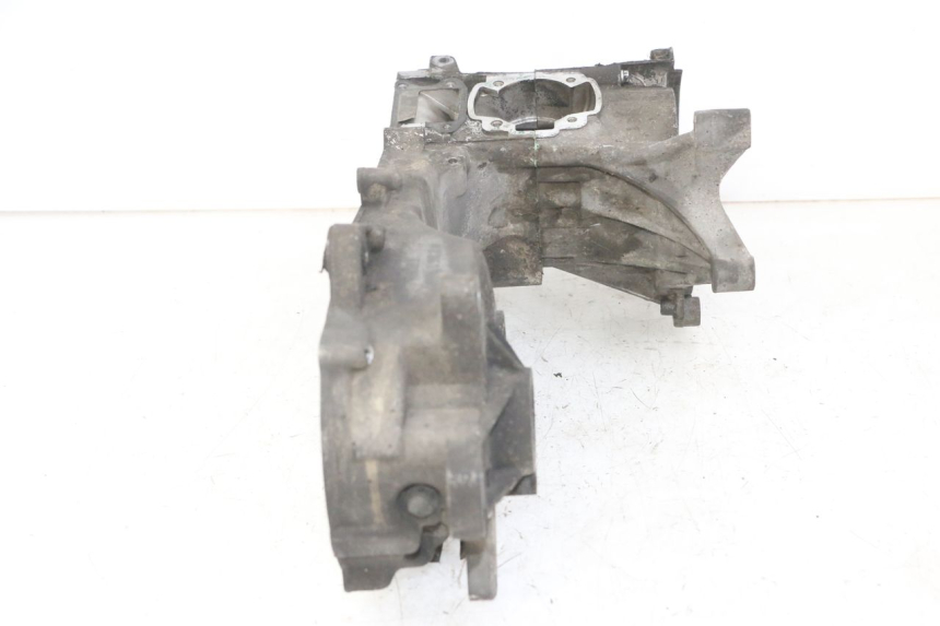photo de ENGINE LOWER CASING PEUGEOT ELYSTAR 50 (2002 - 2014)