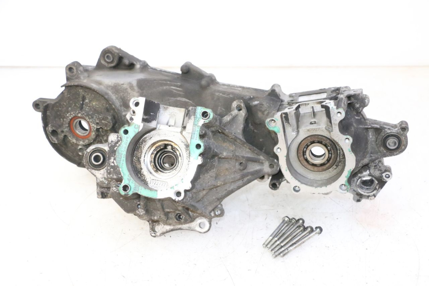 photo de ENGINE LOWER CASING PEUGEOT ELYSTAR 50 (2002 - 2014)