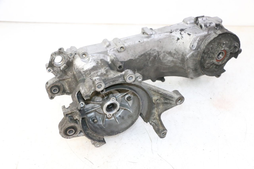photo de ENGINE LOWER CASING PEUGEOT ELYSTAR 50 (2002 - 2014)