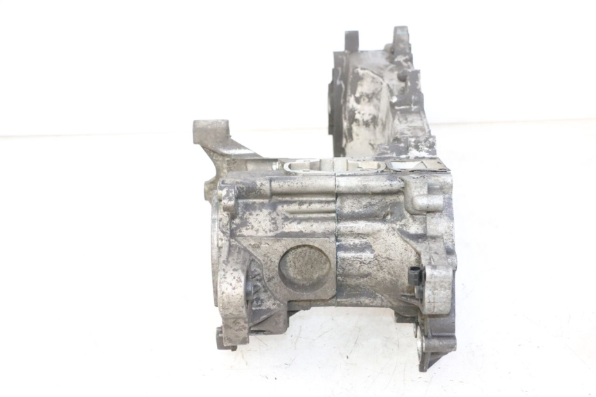 photo de ENGINE LOWER CASING PEUGEOT ELYSTAR 50 (2002 - 2014)