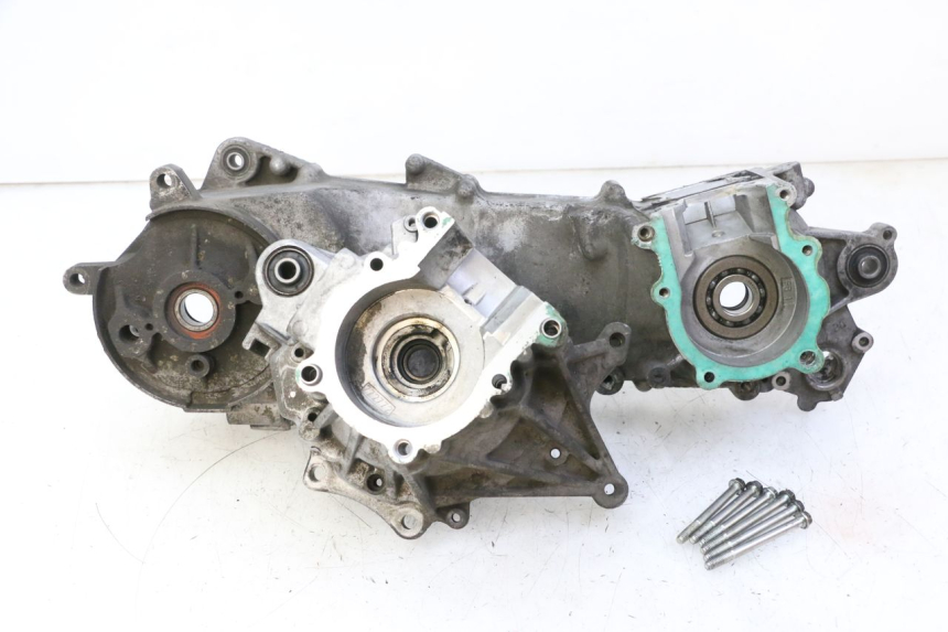 photo de ENGINE LOWER CASING PEUGEOT ELYSTAR 50 (2002 - 2014)