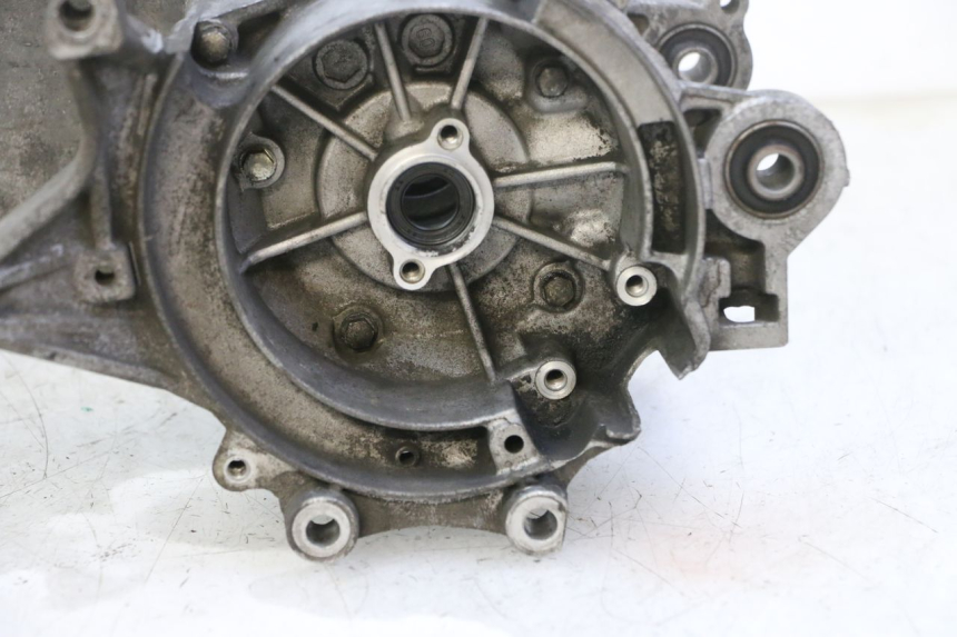 photo de ENGINE LOWER CASING PEUGEOT ELYSTAR 50 (2002 - 2014)