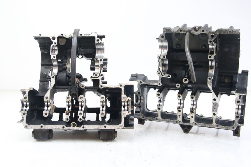 photo de ENGINE LOWER CASING YAMAHA FZS FAZER 600 (2001 - 2003)