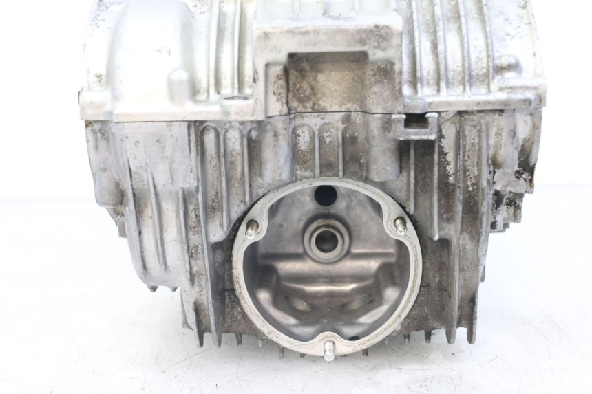 photo de ENGINE CRANKCASE SUZUKI GSX E 250 (1982 - 1983)