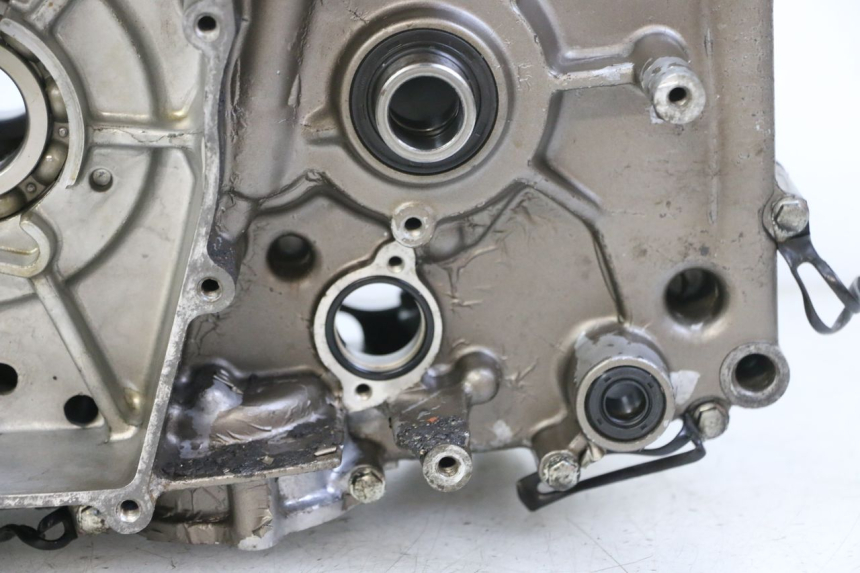 photo de ENGINE CRANKCASE HYOSUNG GTR 125 (2006 - 2008)