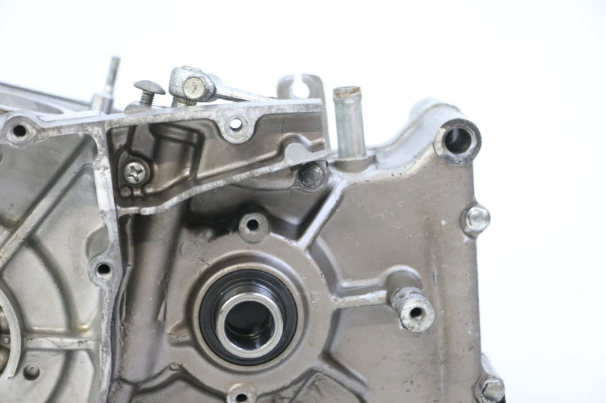 photo de ENGINE CRANKCASE HYOSUNG GTR 125 (2006 - 2008)