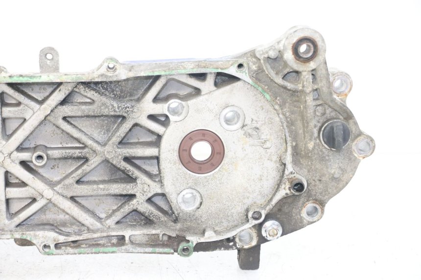 photo de ENGINE LOWER CRANKCASE KEEWAY RY6 2T 50 (2011 - 2019)