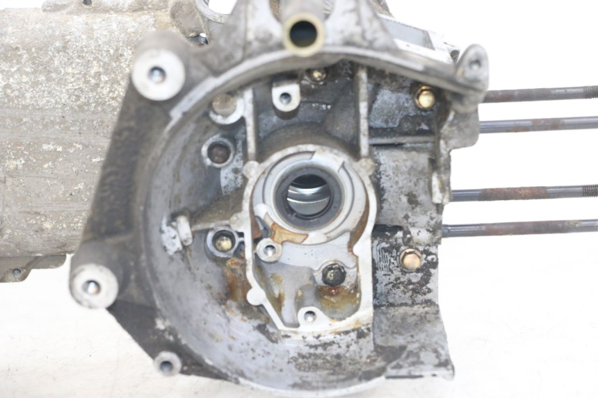 photo de ENGINE LOWER CRANKCASE KEEWAY RY6 2T 50 (2011 - 2019)