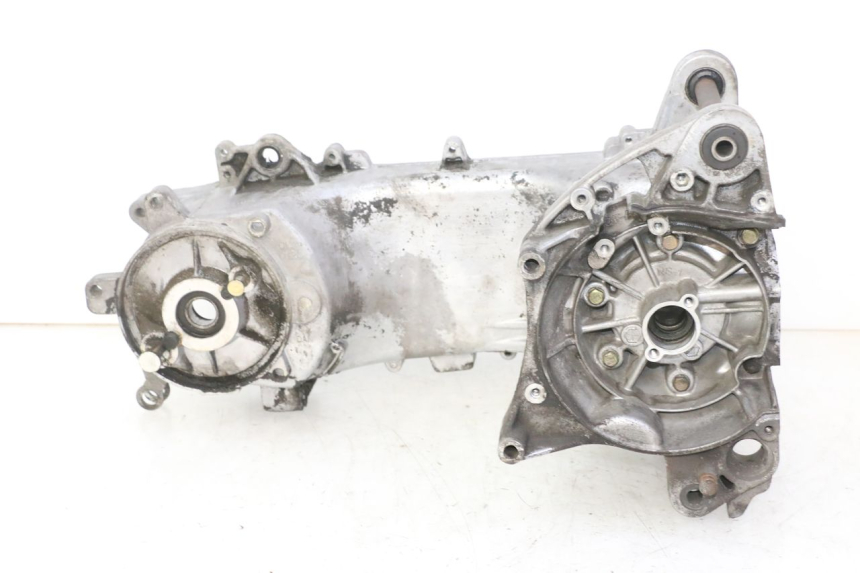 photo de ENGINE CRANKCASE PEUGEOT KISBEE 2T 50 (2010 - 2017)