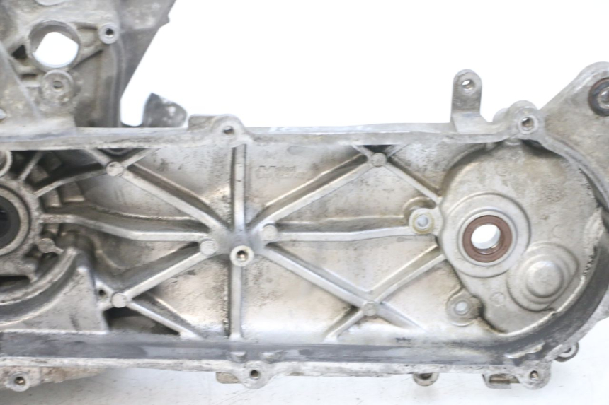 photo de ENGINE CRANKCASE YAMAHA NEOS NEO'S 4T 50 (2008 - 2016) - High-resolution close-up