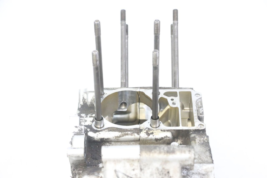 photo de ENGINE CRANKCASE HONDA NTV DEAUVILLE ABS 700 (2007 - 2016)