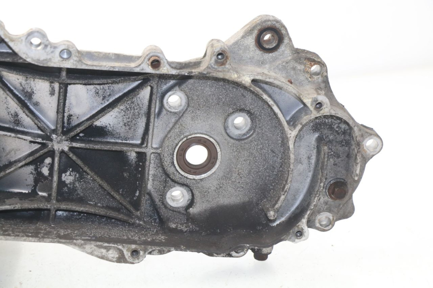 photo de ENGINE BOTTOM CASE PEUGEOT KISBEE 4T 50 (2010 - 2017)