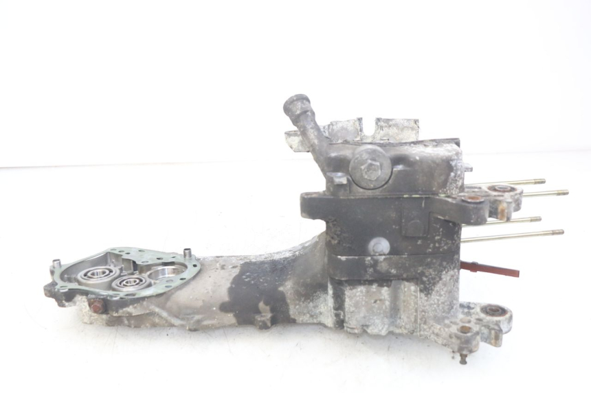 photo de ENGINE LOWER CASING PEUGEOT KISBEE 4T 50 (2018 - 2022)