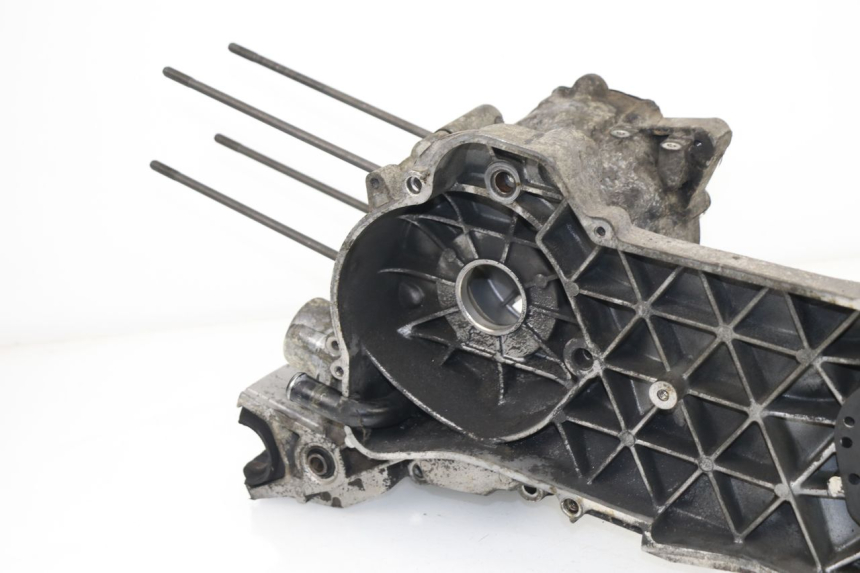 photo de ENGINE CRANKCASE PEUGEOT SATELIS 125 (2006 - 2009)