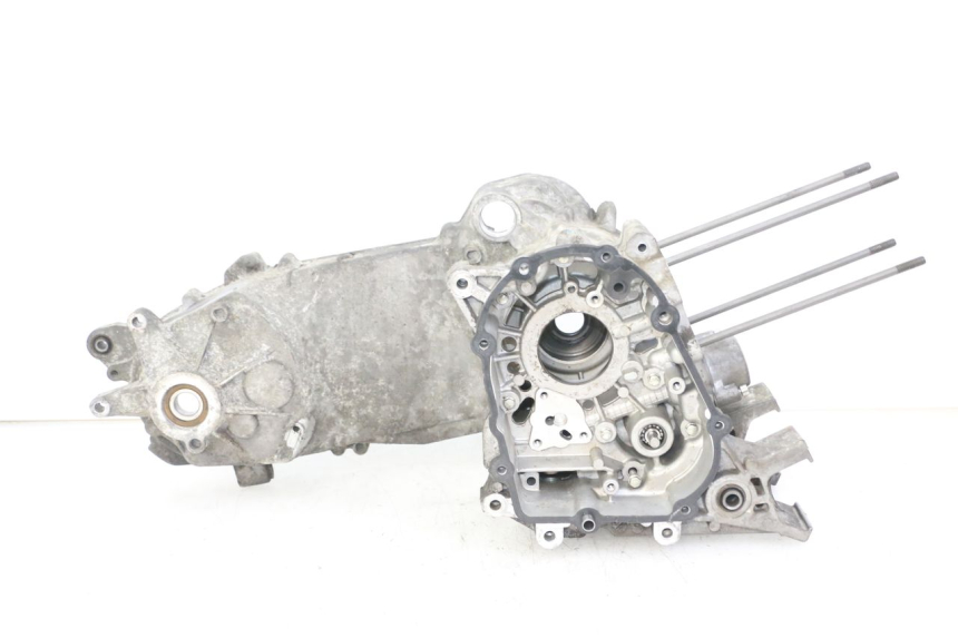 photo de ENGINE CRANKCASE PEUGEOT SATELIS 125 (2013 - 2018)