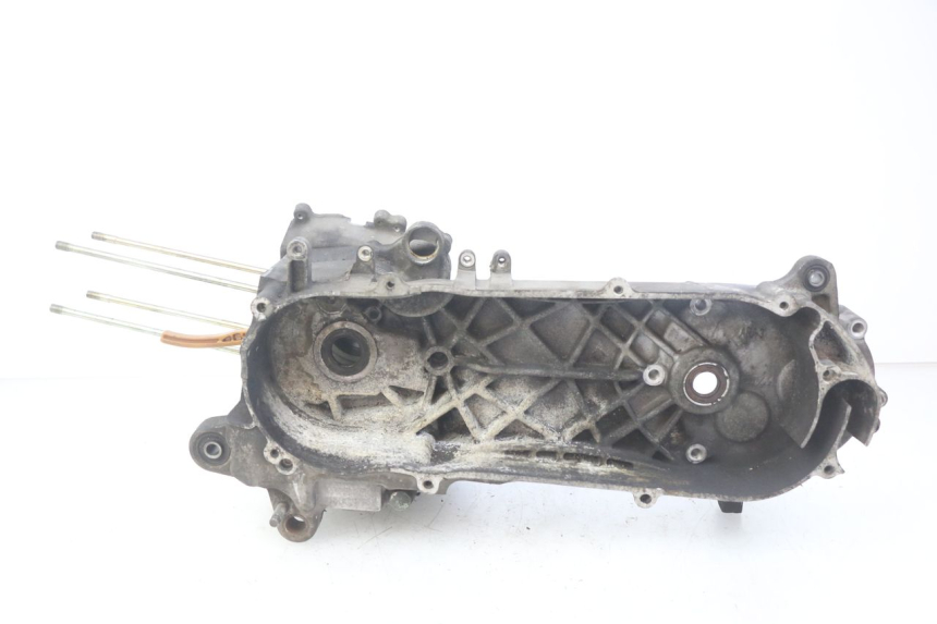 photo de ENGINE BOTTOM CASE PEUGEOT TWEET 125 (2010 - 2017)