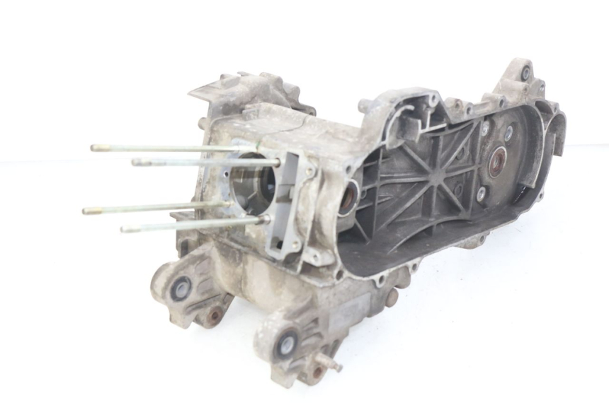 photo de ENGINE LOWER CASING PEUGEOT V-CLIC VCLIC 50 (2007 - 2013)