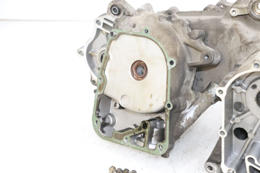 photo de ENGINE LOWER CASING PEUGEOT V-CLIC VCLIC 50 (2007 - 2013)