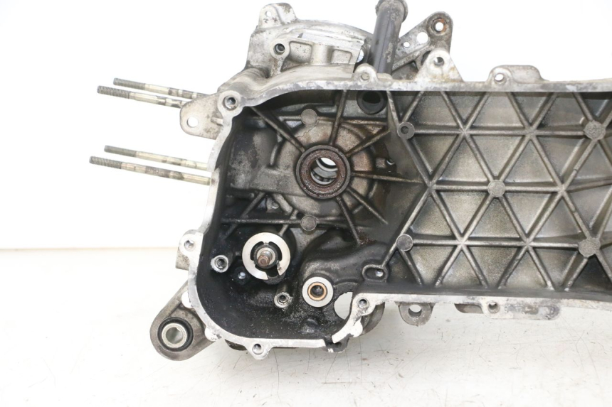photo de ENGINE CRANKCASE PIAGGIO VESPA S 2T 50 (2007 - 2014)