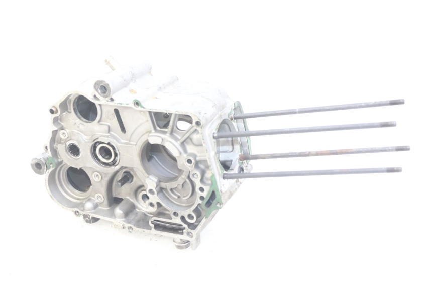 photo de ENGINE BOTTOM CASE YCF PILOT 125