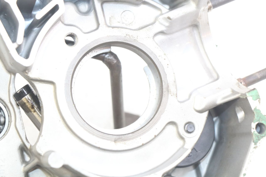 photo de ENGINE BOTTOM CASE YCF PILOT 125