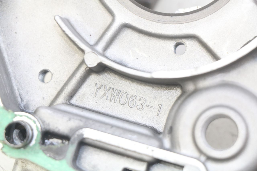 photo de ENGINE BOTTOM CASE YCF PILOT 125