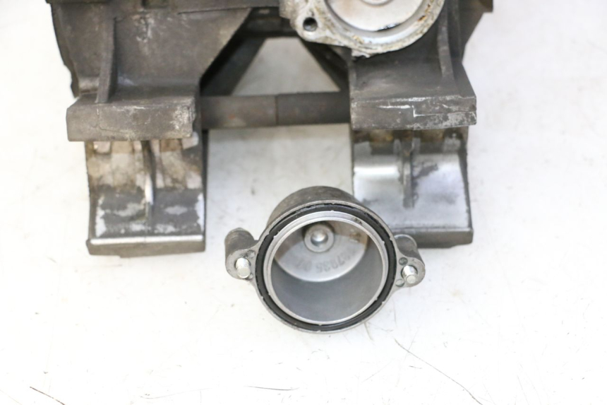 photo de ENGINE CRANKCASE PEUGEOT SATELIS 125 (2010 - 2012)