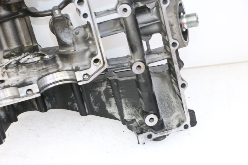 photo de ENGINE CRANKCASE SUZUKI GSR 750 (2011 - 2017)