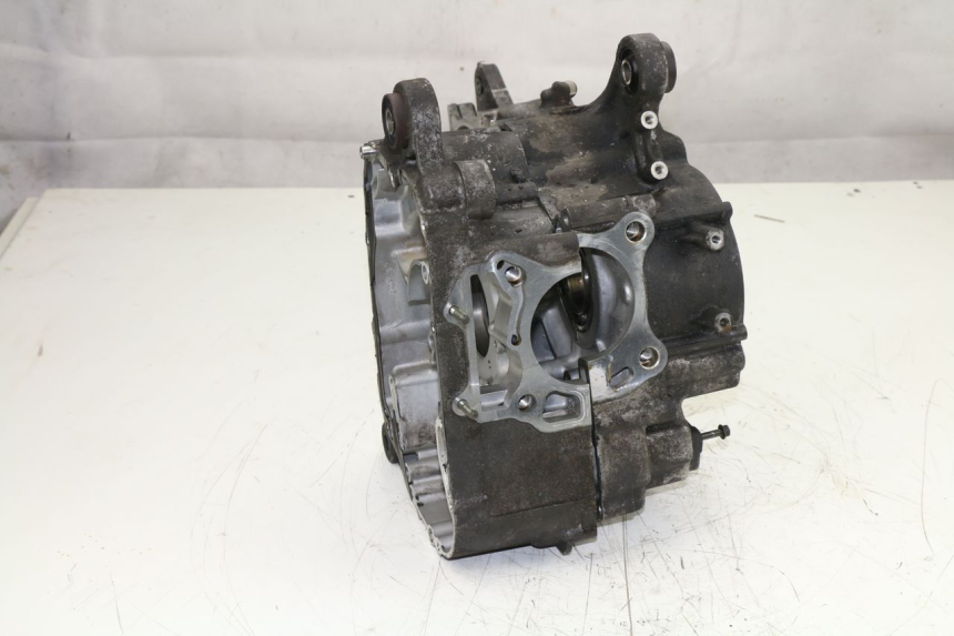photo de ENGINE CRANKCASE SUZUKI UH BURGMAN 125 (2002 - 2006)