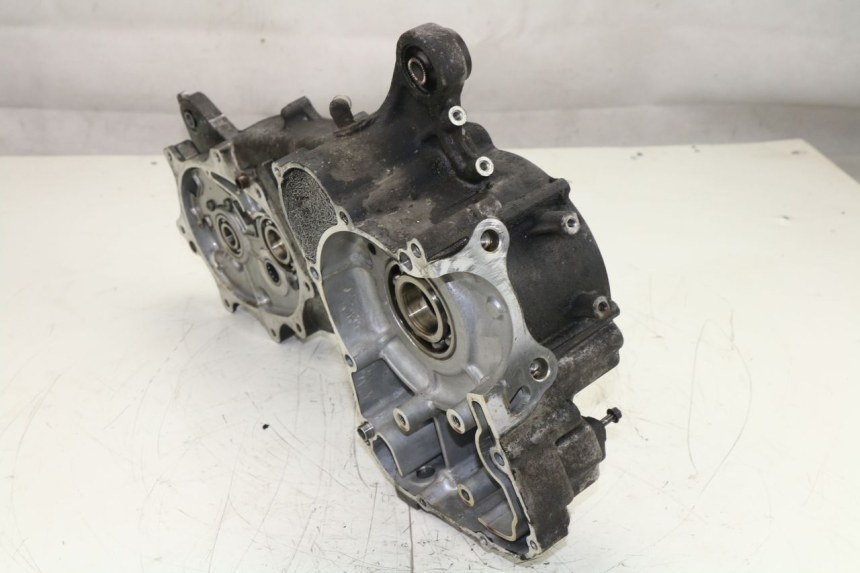 photo de ENGINE CRANKCASE SUZUKI UH BURGMAN 125 (2002 - 2006)