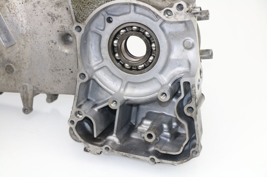 photo de ENGINE CRANKCASE SUZUKI UH BURGMAN 125 (2002 - 2006)