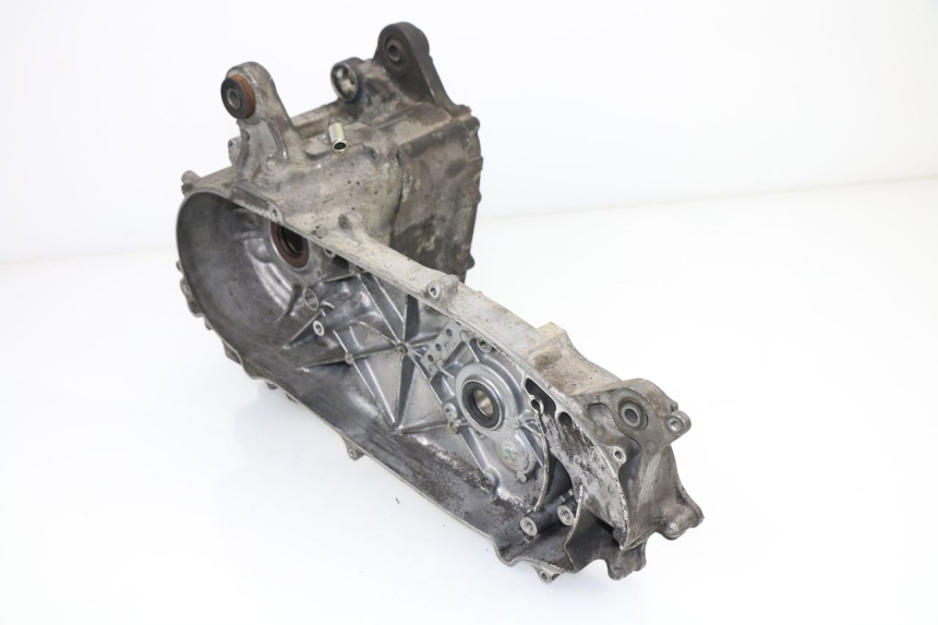 photo de ENGINE CRANKCASE SUZUKI UH BURGMAN 125 (2002 - 2006)
