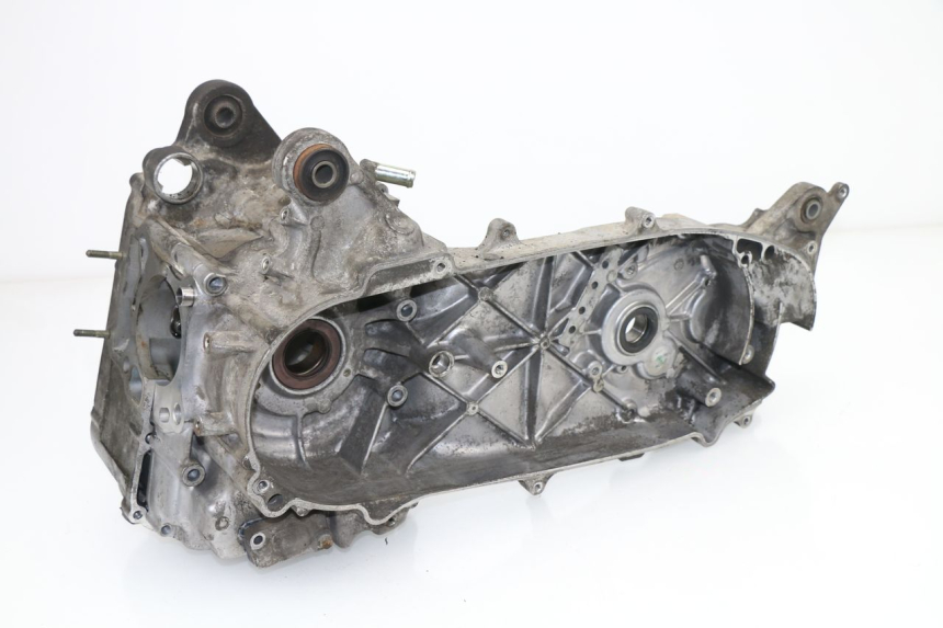 photo de ENGINE CRANKCASE SUZUKI UH BURGMAN 125 (2002 - 2006)
