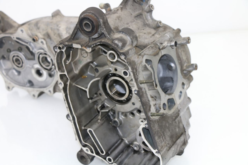 photo de ENGINE CRANKCASE SUZUKI UH BURGMAN 125 (2002 - 2006)