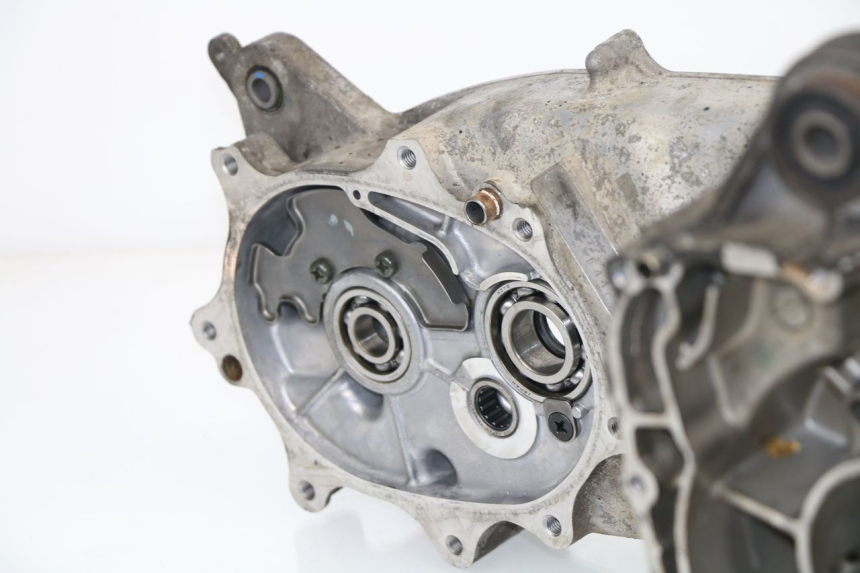photo de ENGINE CRANKCASE SUZUKI UH BURGMAN 125 (2002 - 2006)