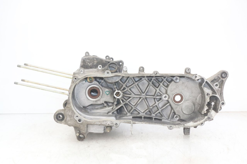 photo de ENGINE LOWER CASING SYM FIDDLE 3 III 125 (2014 - 2020)