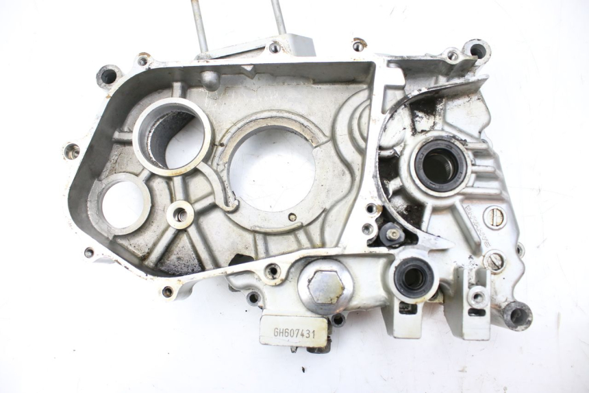 photo de ENGINE LOWER CASING SYM HUSKY 125 (1999 - 2005)