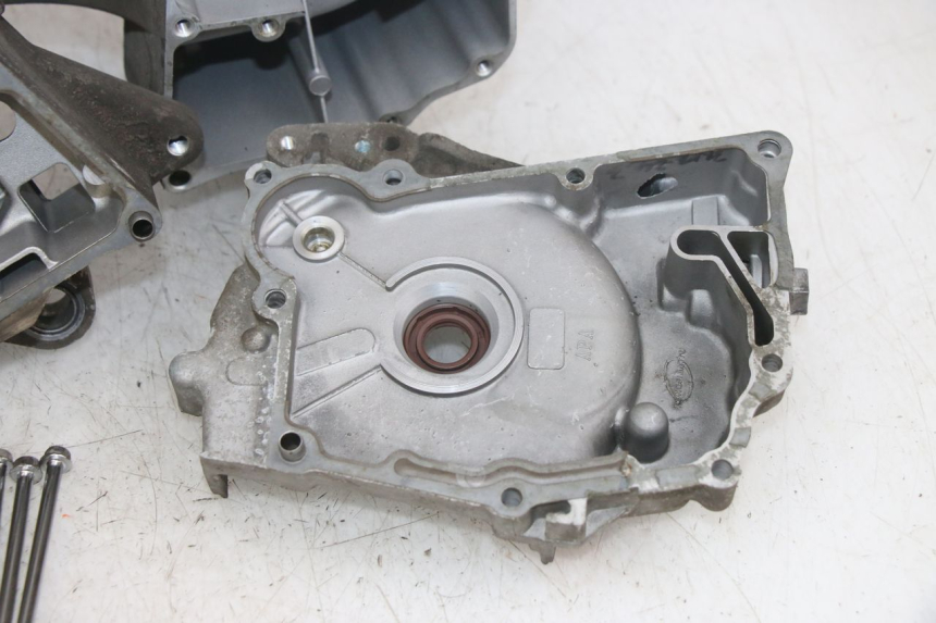 photo de ENGINE LOWER CASING SYM JET 14 4T 50 (2018 - 2022)